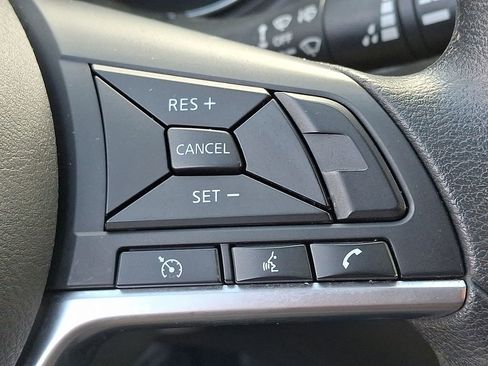 Used 2019 Nissan Rogue Sport SV image 22