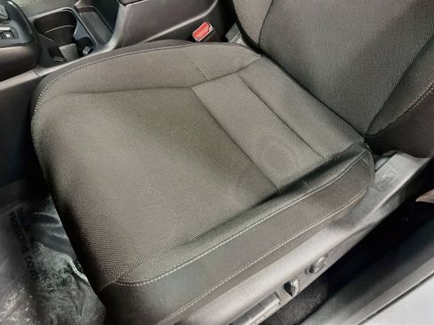 Used 2025 Honda CR-V EX image 19