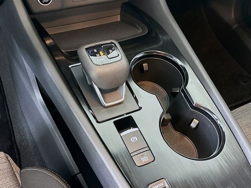 Used 2023 Nissan Rogue SV image 24