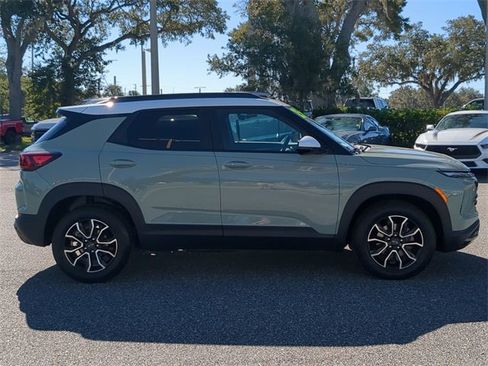 Used 2025 Chevrolet TrailBlazer ACTIV w/ Driver Confidence Package image 4