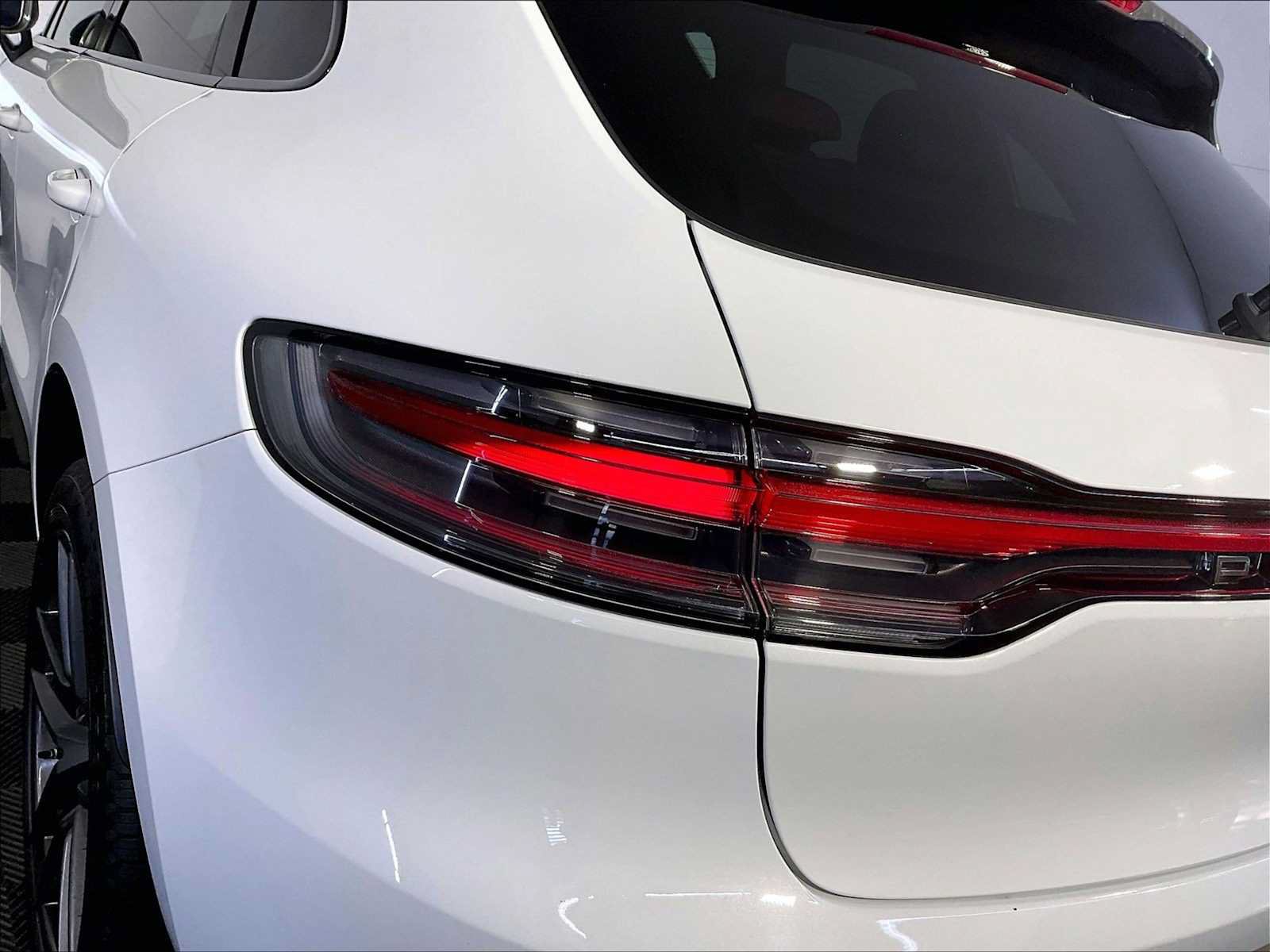 Certified 2023 Porsche Macan Turbo AWD/4WD image 30