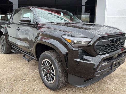 New 2026 Toyota Tacoma TRD Sport RWD image 2