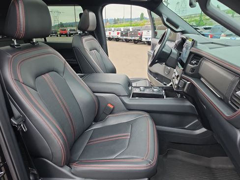 Used 2023 Ford Expedition Limited AWD/4WD image 21