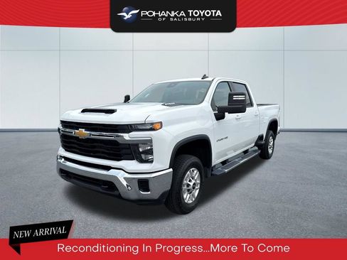 Used 2024 Chevrolet Silverado 2500 LT RWD image 1