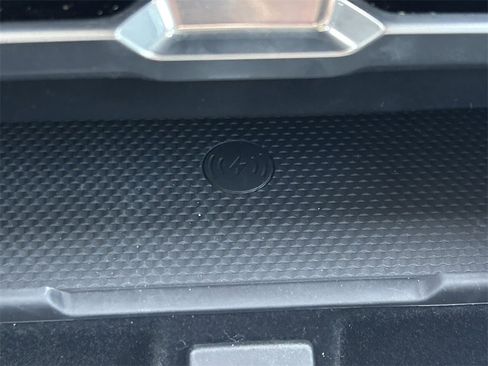 Used 2023 Land Rover Range Rover SE image 35