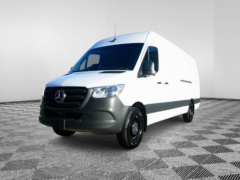 Used 2025 Mercedes-Benz Sprinter 2500 image 1