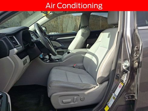 Used 2014 Toyota Highlander Plus image 13
