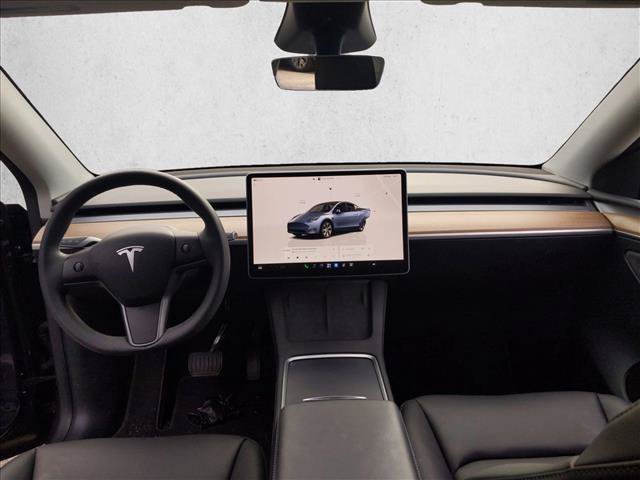 Used 2023 Tesla Model Y 2WD image 14