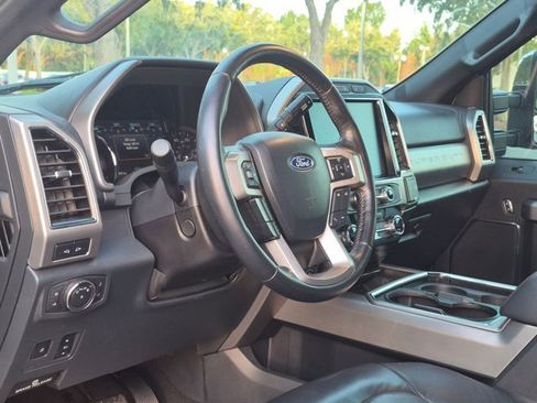 Used 2022 Ford F350 Platinum w/ Tremor Off-Road Package AWD/4WD image 2