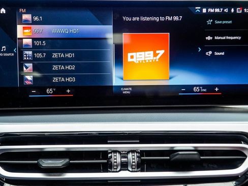 Used 2024 BMW M440i Convertible w/ Premium Package image 28