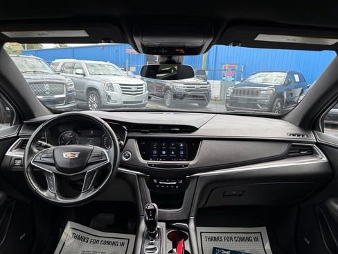 Used 2024 Cadillac XT5 Luxury w/ LPO, Floor Liner Package AWD/4WD image 19