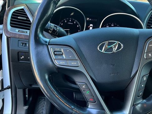 Used 2018 Hyundai Santa Fe Sport w/ 2.0T Ultimate Tech Package 05 FWD image 20