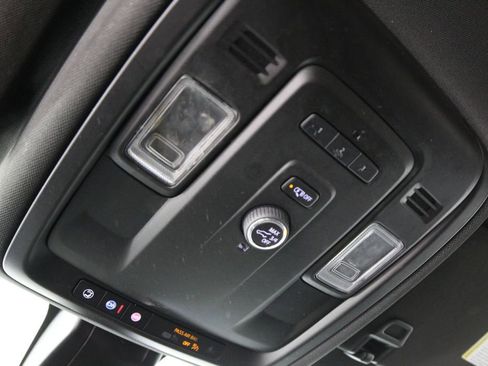 Used 2021 Chevrolet Tahoe Z71 AWD/4WD image 53