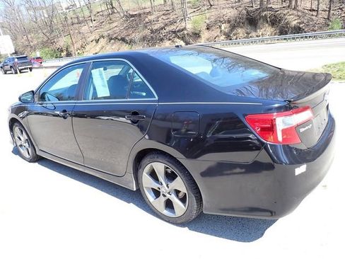 Used 2012 Toyota Camry SE image 5