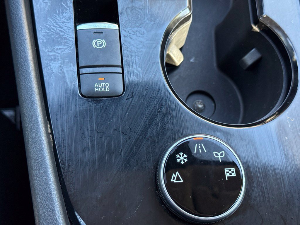 Used 2025 Nissan Rogue SV AWD/4WD image 28
