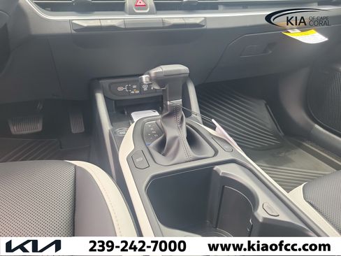 New 2026 Kia K4 EX FWD image 18