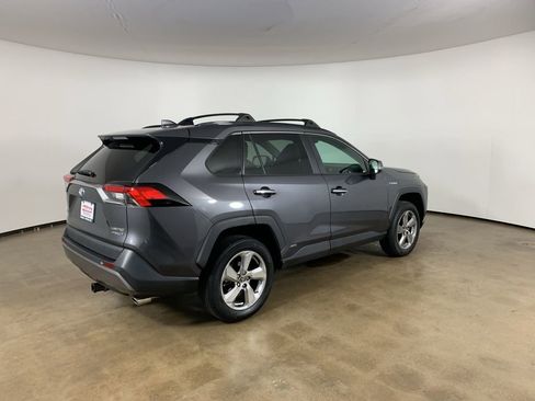 Used 2020 Toyota RAV4 Limited AWD/4WD image 8