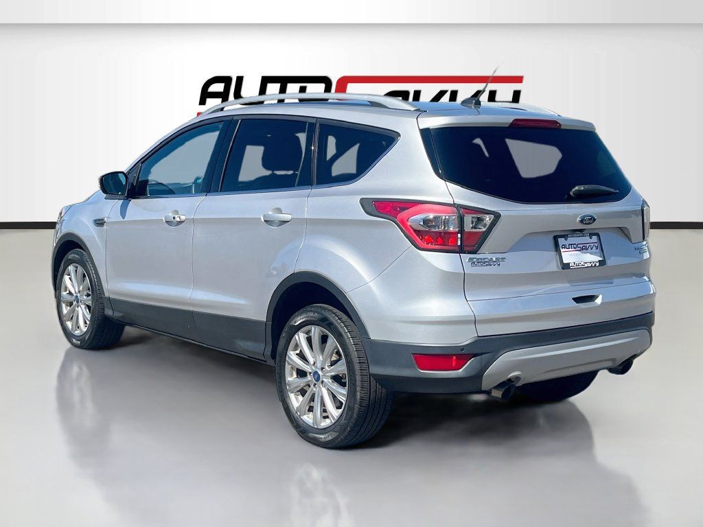 Used 2017 Ford Escape Titanium FWD image 5
