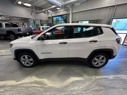 Used 2017 Jeep Compass Sport FWD image 29