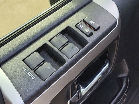 Used 2016 Toyota 4Runner Limited image 24