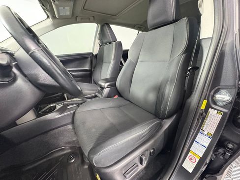 Used 2018 Toyota RAV4 Adventure w/ Cold Weather Package AWD/4WD image 17