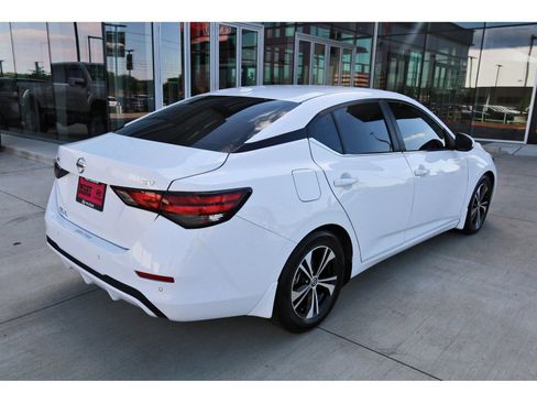 Used 2020 Nissan Sentra SV image 8