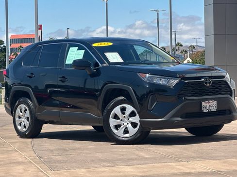 Certified 2022 Toyota RAV4 LE FWD image 2