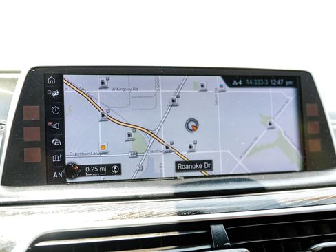 Used 2016 BMW 750i RWD image 22