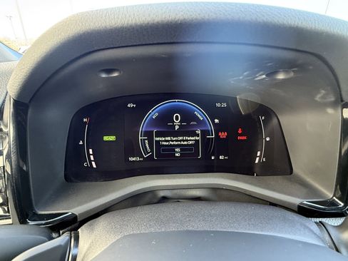 Certified 2025 Toyota Camry SE image 8