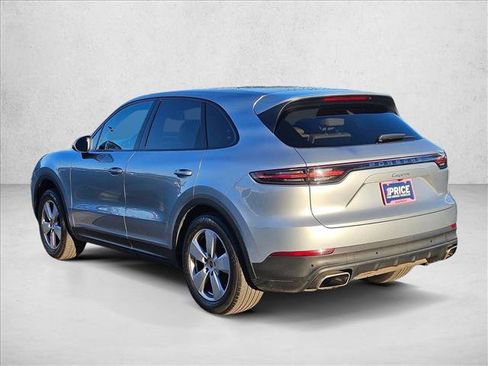 Used 2020 Porsche Cayenne image 8