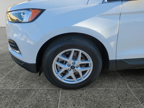 Used 2022 Ford Edge SEL AWD/4WD image 14