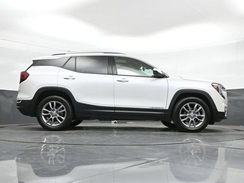 Used 2024 GMC Terrain SLT w/ Infotainment Package II AWD/4WD image 41