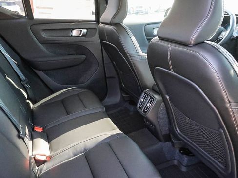 New 2026 Volvo XC40 B4 Plus w/ Climate Package image 20