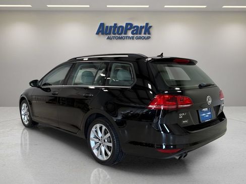 Used 2016 Volkswagen Golf SE FWD image 5