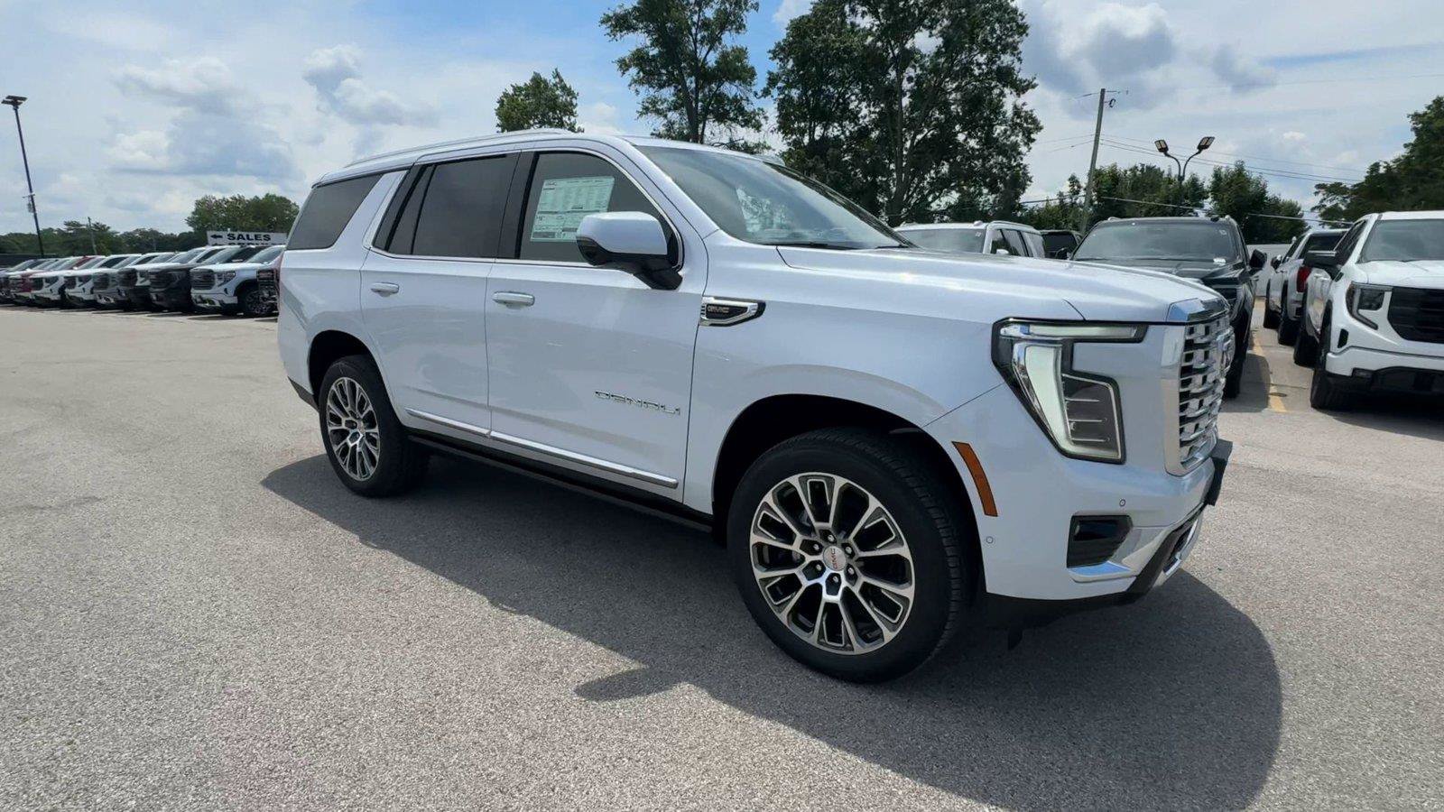 New 2026 GMC Yukon Denali w/ Denali Reserve Package AWD/4WD image 2