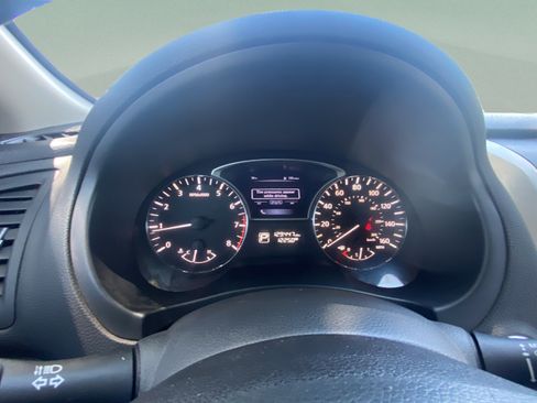 Used 2015 Nissan Altima 3.5 SL FWD image 14