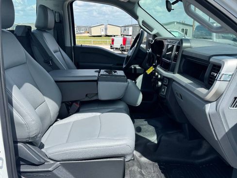 Used 2024 Ford F350 XL w/ 360-Degree Camera Package RWD image 8