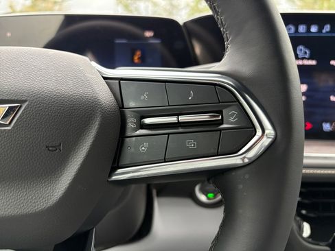 New 2025 Chevrolet Suburban Premier image 19