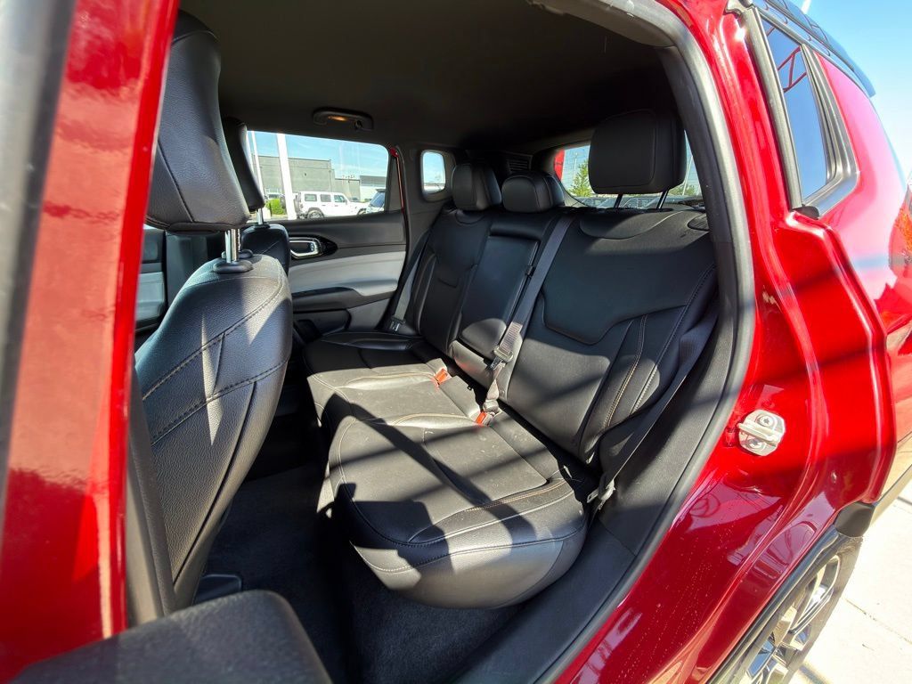 Used 2024 Jeep Compass Limited AWD/4WD image 25