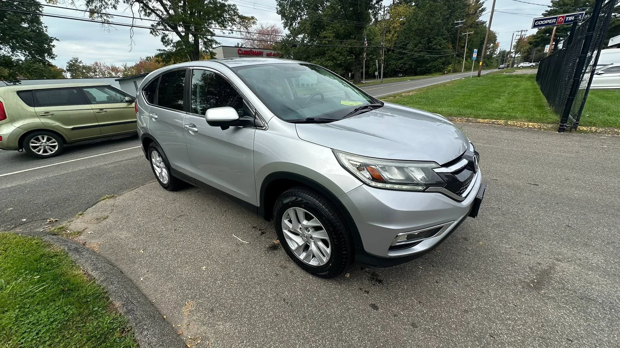 Used 2016 Honda CR-V EX image 3