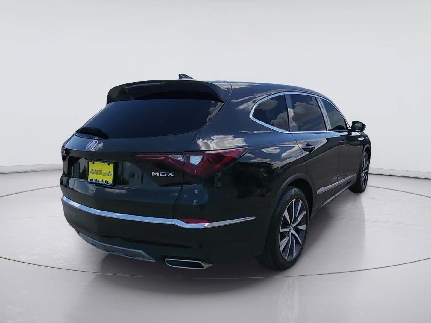 Used 2025 Acura MDX w/ Technology Package FWD image 8