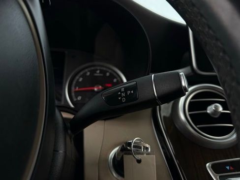 Used 2016 Mercedes-Benz GLC 300 4MATIC image 10