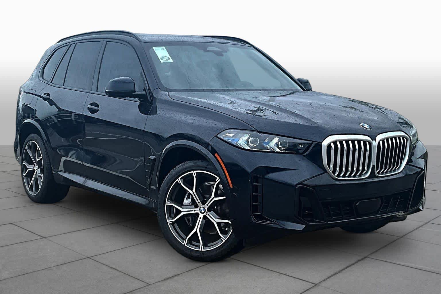 Used 2026 BMW X5 xDrive40i w/ M Sport Package AWD/4WD image 2