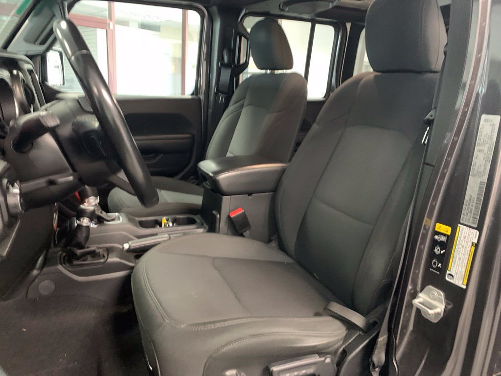 Used 2022 Jeep Wrangler Unlimited Sport AWD/4WD image 9