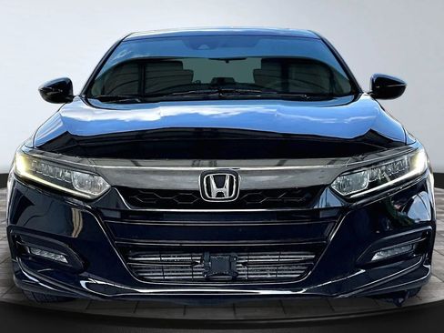 Used 2018 Honda Accord EX image 2