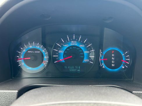 Used 2012 Ford Fusion SEL image 21