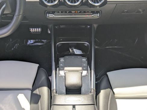 Certified 2023 Mercedes-Benz GLB 250 image 21
