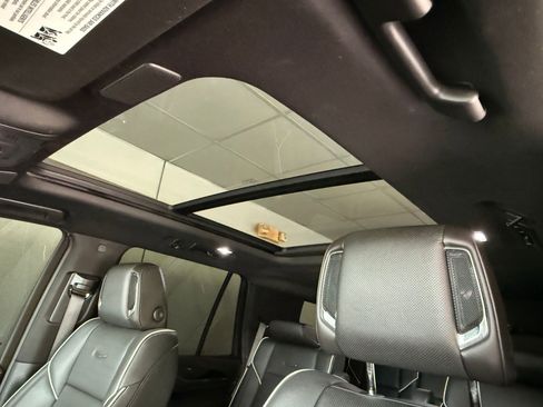 Used 2023 Cadillac Escalade Sport w/ Touring Package RWD image 12