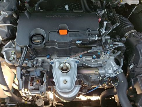 Used 2025 Honda HR-V Sport image 27