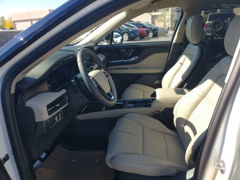 New 2026 Lincoln Corsair Reserve image 13